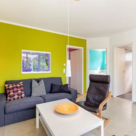 Beautiful Seaside Holiday In Ferienhaus *