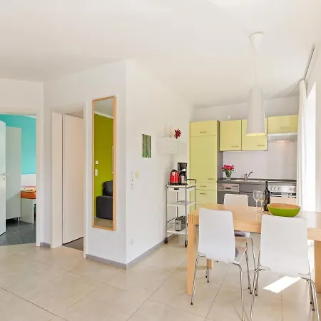 Beautiful Seaside Holiday In Ferienhaus Zierow